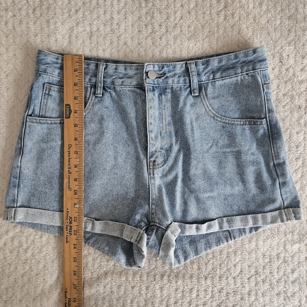 🖤3/$15 Denim Shorts, Size Large - Picture 2 of 6